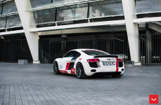 Audi R8 на дисках Vossen Hybrid Forged VFS-4