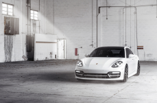 Porsche Panamera Turbo S на дисках Rotiform SNA-T