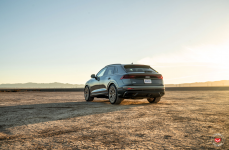 Audi Q8 на дисках Vossen Forged S17-01