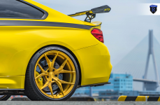 BMW M4 на дисках Rohana RFX5 Custom Gold