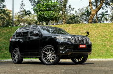 Toyota Land Сruiser Prado на дисках Vossen HF6-1