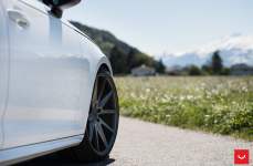 Audi A4 Avant на дисках Vossen VFS-1