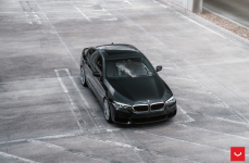 BMW 530i на дисках Vossen CV10