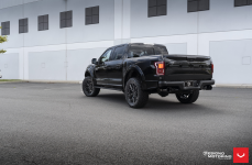 Ford Raptor на дисках Hybrid Forged HF6-4