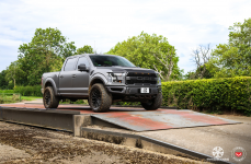 Ford Raptor на дисках Vossen Forged S17-02