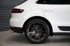 Porsche Macan S на дисках Vorsteiner V-FF 103 Carbon Graphite R21