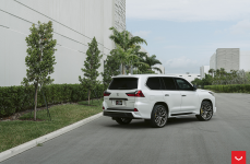 Lexus LX570 на дисках Hybrid Forged HF-2