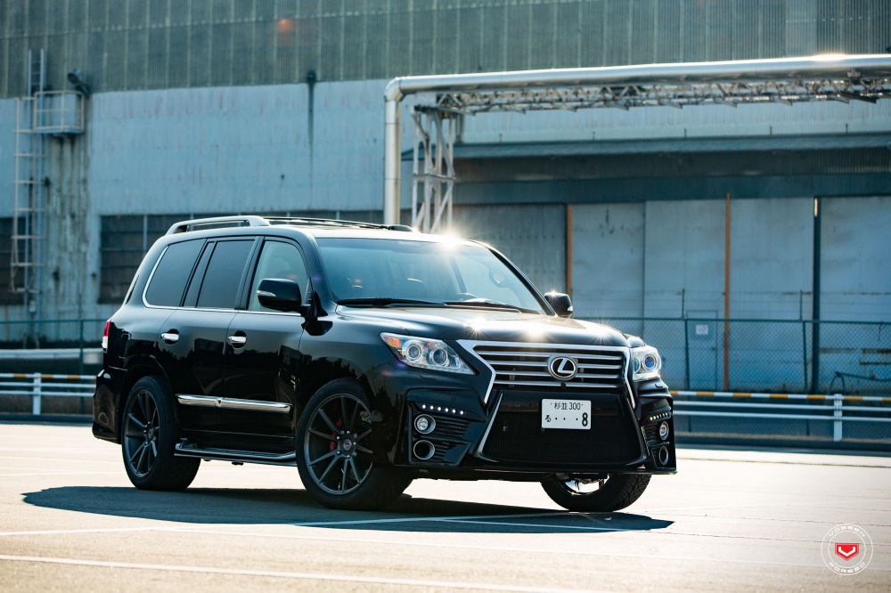 Lexus LX570 на дисках Vossen Forged VPS-301