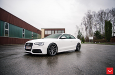 Audi RS5 на дисках Vossen CVT
