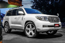 Land Cruiser на дисках KMC MC5