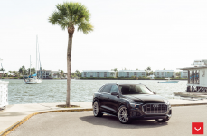 Audi Q8 на дисках 