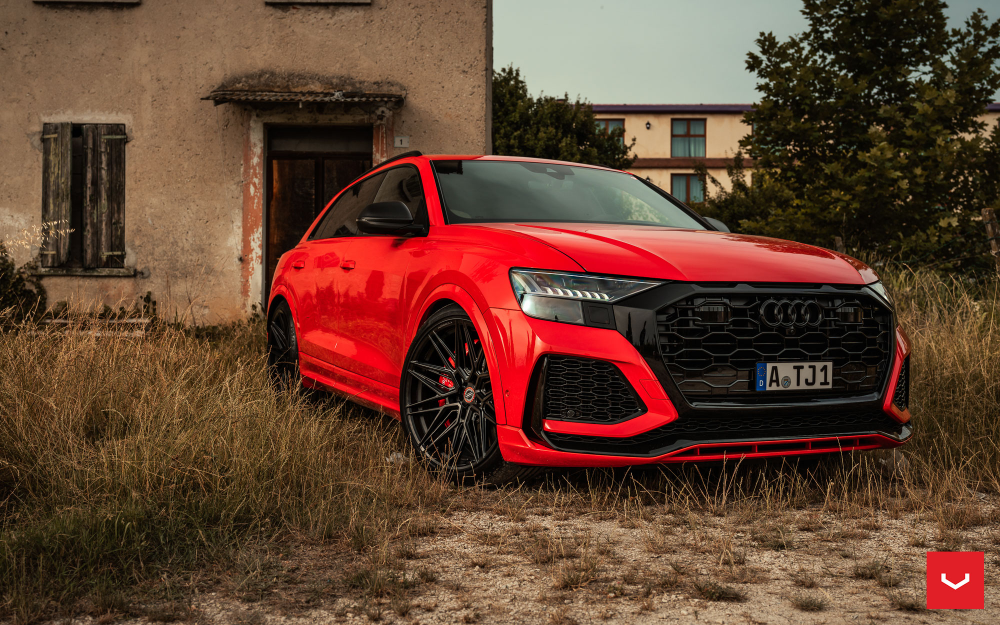 Audi RSQ8 на дисках Hybrid Forged HF-7