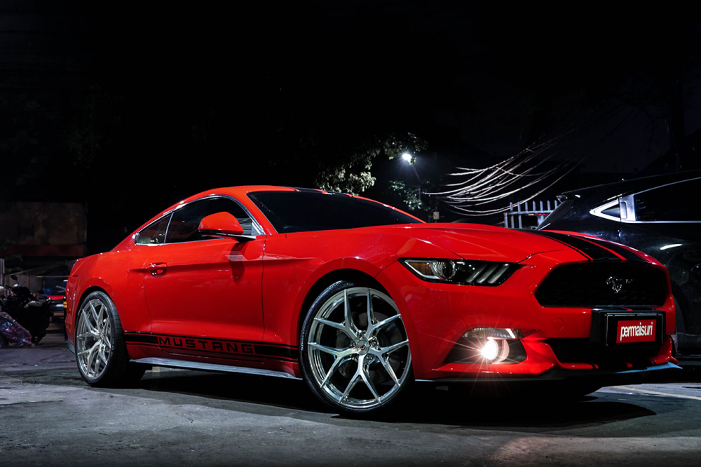 Ford Mustang на кованых дисках Vossen Forged S21-01