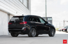BMW X5 на дисках Vossen VFS-2