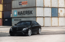 Mercedes S-Class (W222) на дисках AVANT GARDE M615