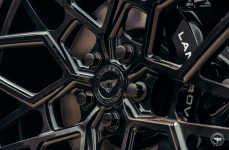 Range Rover Autobiography на дисках Urban Automotive UV-1