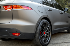 Jaguar F-PACE на дисках Vorsteiner V-FF 107 Carbon Graphite R22