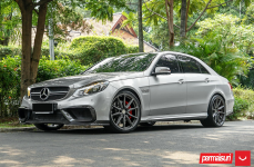 Mercedes-Benz E63 на дисках Hybrid Forged HF-3