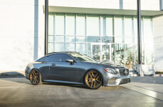 Mercedes-Benz E-Class Coupe на дисках XO Luxury Cairo