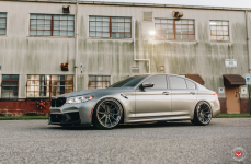 BMW F90 M5 на кованых дисках Vossen Forged EVO-2R 3P
