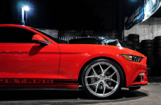 Ford Mustang на кованых дисках Vossen Forged S21-01