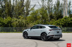 Lamborghini Urus на дисках Hybrid Forged HF-5
