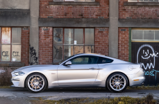 TSW Bathurst на дисках Ford Mustang GT