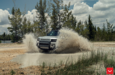 Land Rover Defender 90 на дисках Hybrid Forged HF-5