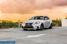 Lexus iS на дисках XO Luxury Sydney