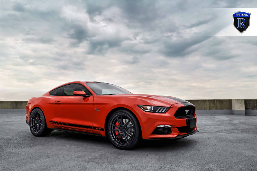 Ford Mustang на дисках Rohana RF2