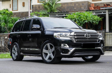 Toyota Land Cruiser на дисках KMC MC5