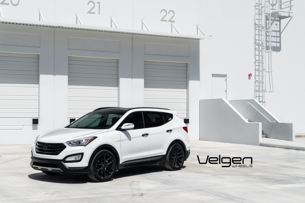Hyundai Santa Fe Sport на дисках Velgen VMB5