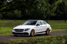 Mercedes C63 на дисках Vossen Forged VPS-307