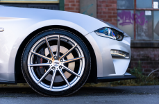 TSW Bathurst на дисках Ford Mustang GT