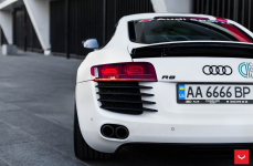 Audi R8 на дисках Vossen Hybrid Forged VFS-4