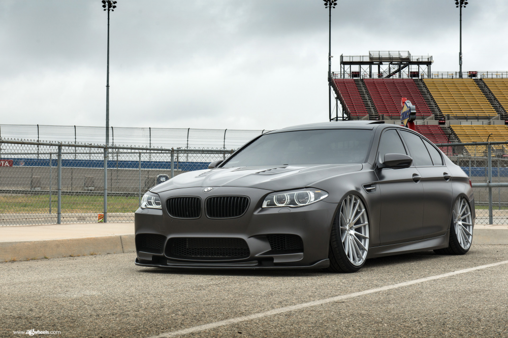 BMW F10 M5 на дисках Avant Garde M615