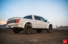 Ford Raptor на дисках Hybrid Forged HF6-4