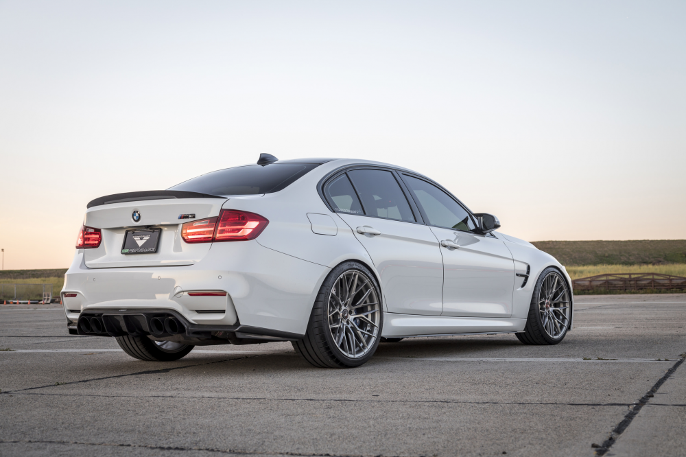 BMW M3 на дисках Vorsteiner V-FF 107
