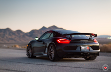 Porsche Cayman GT4 на дисках Vossen Forged VPS-314
