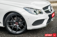 Mercedes E-Class на дисках Hybrid Forged HF-5