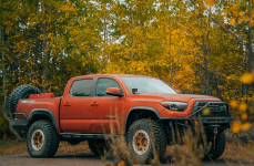 Toyota Tacoma на дисках Black Rhino Rift beadlock