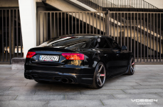 Audi S5 на дисках Vossen CV3-R