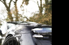 Porsche Taycan на дисках Hybrid Forged HF-4T