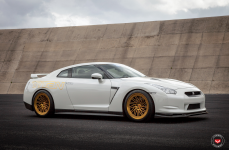 Nissan GT-R на дисках Vossen Forged LC-105T