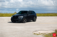 BMW X5 на дисках Vossen Hybrid Forged HF-1
