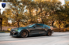 Chevrolet Camaro на дисках RFX13 Brushed Bronze