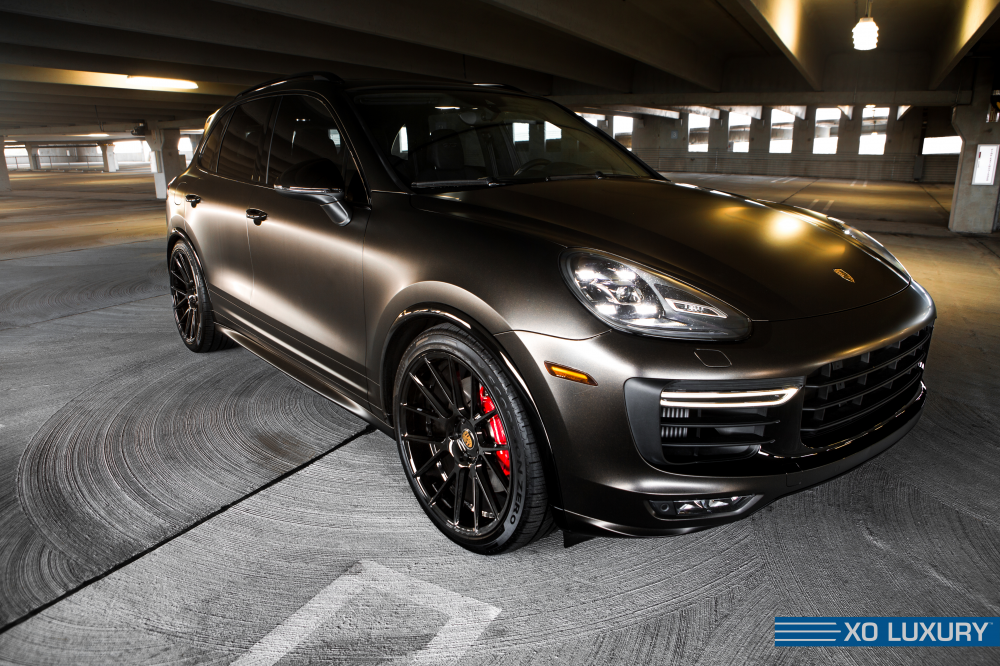 Porsche Cayenne GTS на дисках XO Luxury XF1 R22