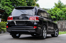 Toyota Land Cruiser на дисках KMC MC5