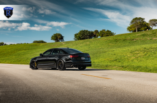 Audi A6 на дисках RFX10 Gloss Black