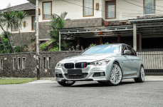 BMW 320i F30 на дисках Vossen VFS4